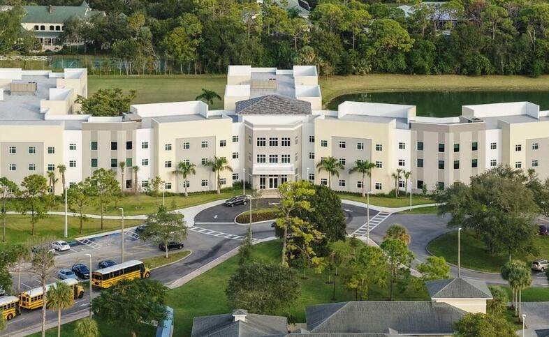 ブリティッシュ・インターナショナルスクール・オブ・クアラルンプール: North broward school image